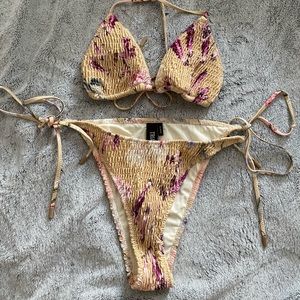 triangl bikini